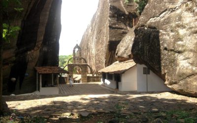 Aluvihara – sziklatemplom